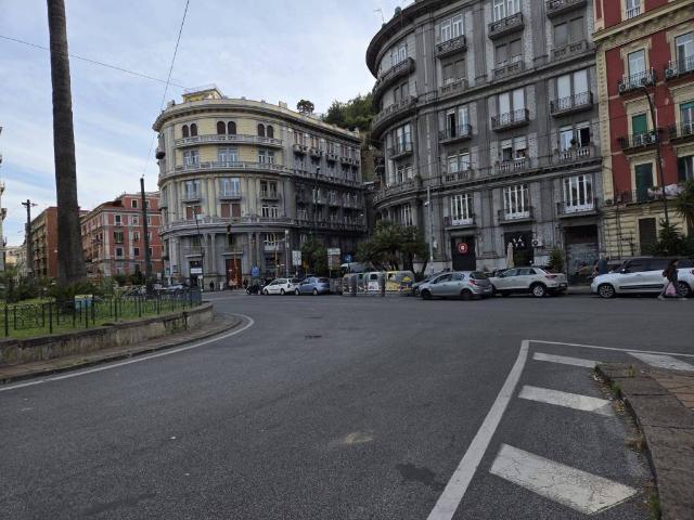 Box / Garage in vendita a Napoli NA
