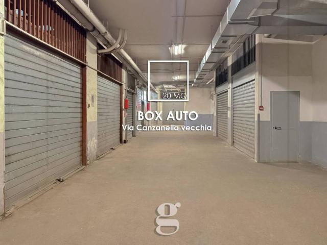 Box / Garage in vendita a Napoli NA