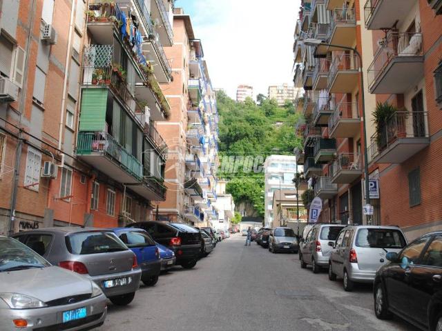Box / Garage in vendita a Napoli NA