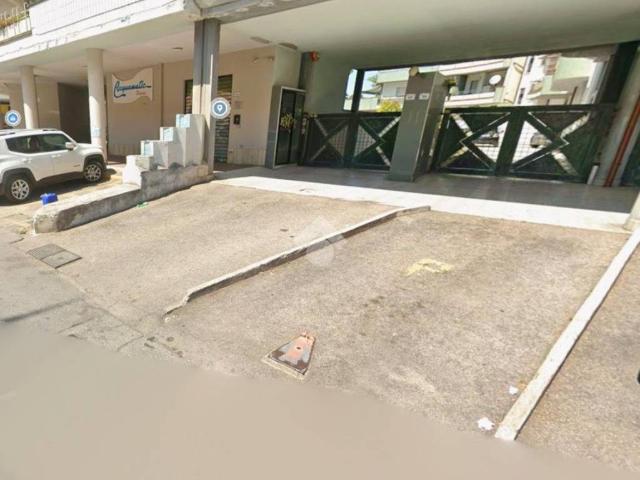 Box / Garage in vendita a Nettuno RM