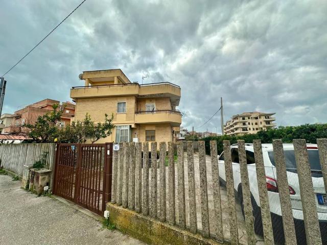 Box / Garage in vendita a Nettuno RM