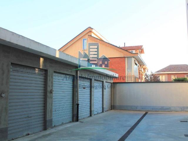 Box / Garage in vendita a Nichelino TO