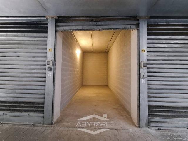 Box / Garage in vendita a Nichelino TO