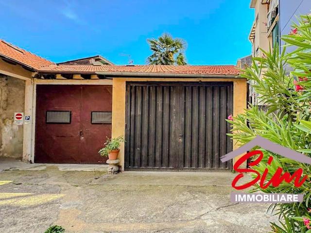 Box / Garage in vendita a Novara NO
