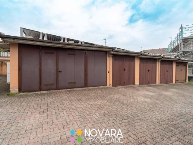 Box / Garage in vendita a Novara NO