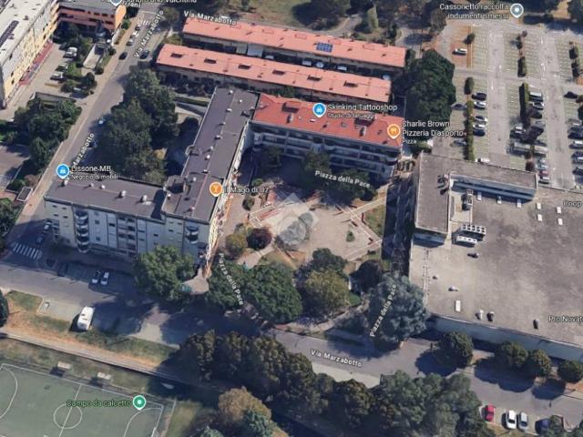 Box / Garage in vendita a Novate Milanese MI