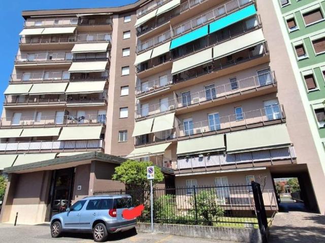 Box / Garage in vendita a Novate Milanese MI