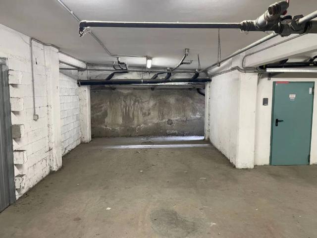 Box / Garage in vendita a Novi Ligure AL