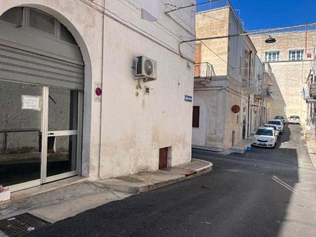 Box / Garage in vendita a Ostuni BR