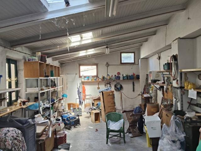 Box / Garage in vendita a Ostra AN