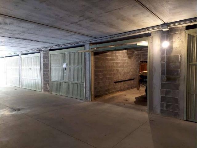 Box / Garage in vendita a Ormea CN
