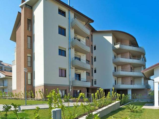 Box / Garage in vendita a Ortona CH