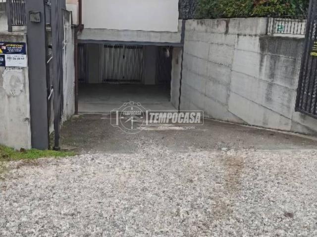 Box / Garage in vendita a Ozzano dell'Emilia BO