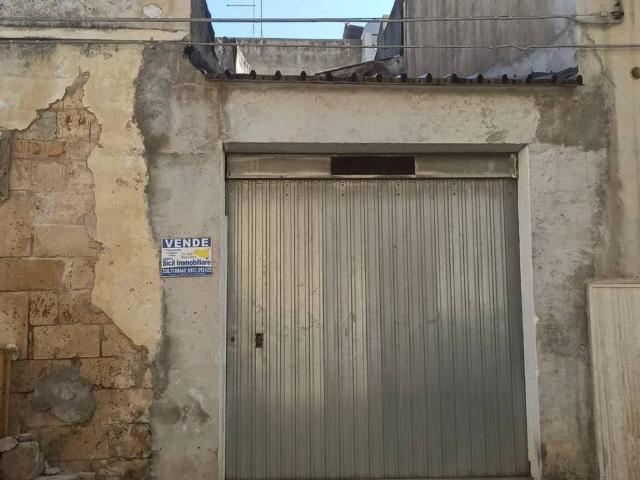 Box / Garage in vendita a Pachino SR
