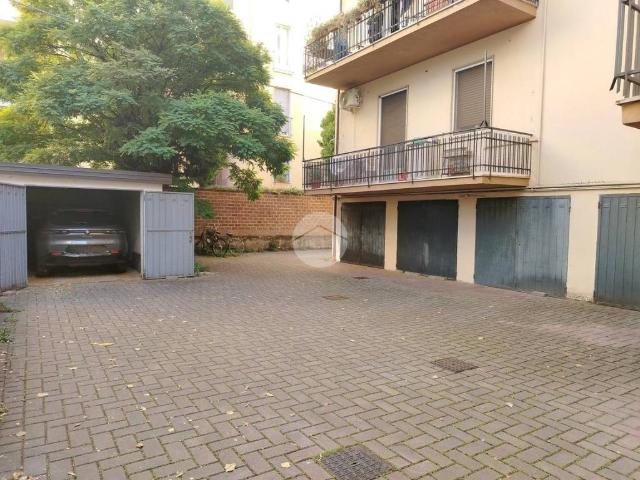 Box / Garage in vendita a Parma PR
