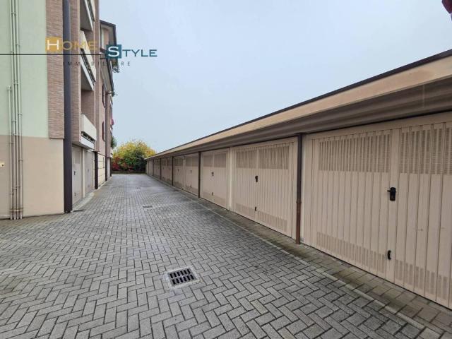 Box / Garage in vendita a Parma PR