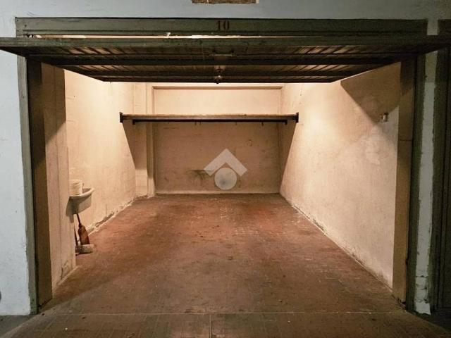Box / Garage in vendita a Perugia PG