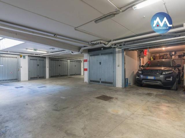Box / Garage in vendita a Pesaro PU