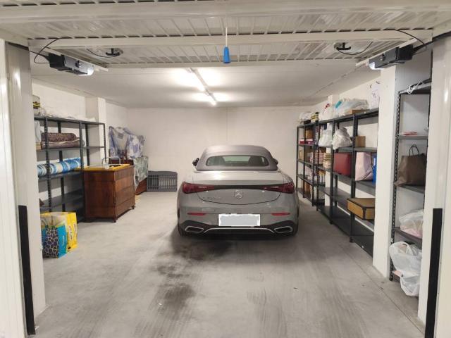 Box / Garage in vendita a Pesaro PU