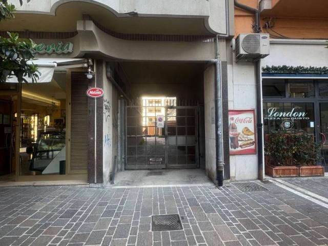 Box / Garage in vendita a Pescara PE