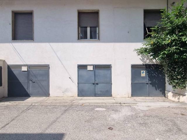 Box / Garage in vendita a Pescara PE