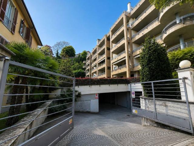 Box / Garage in vendita a Pinerolo TO