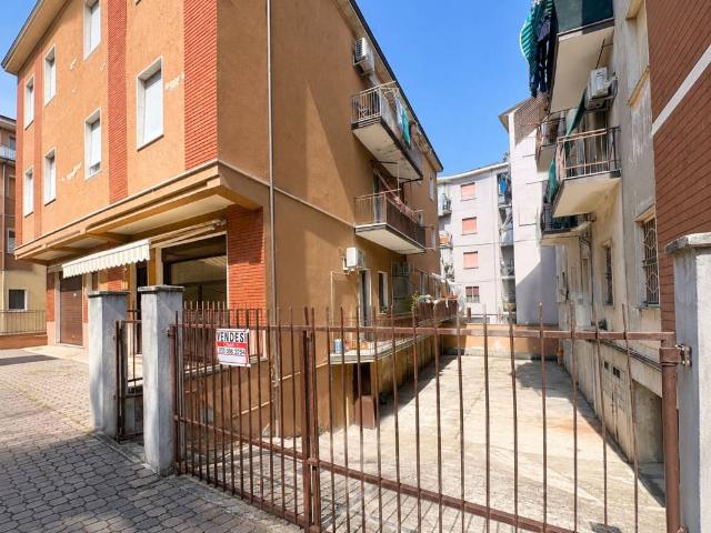 Box / Garage in vendita a Piacenza PC