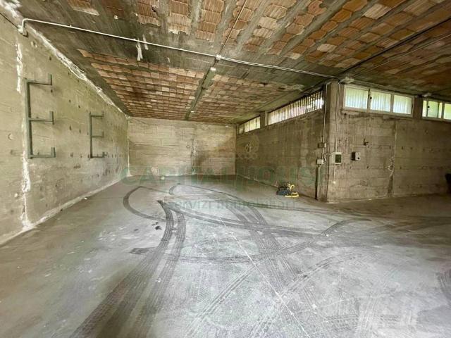 Box / Garage in vendita a Pomigliano d'Arco NA