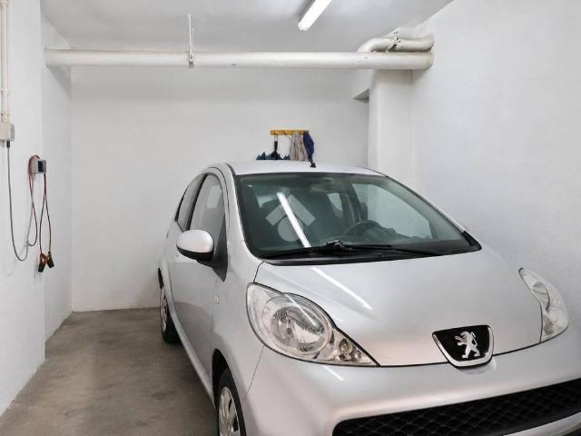 Box / Garage in vendita a Portici NA