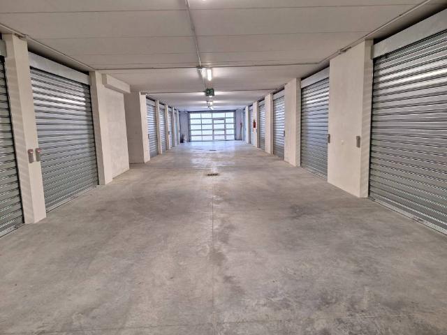 Box / Garage in vendita a Porto Recanati MC