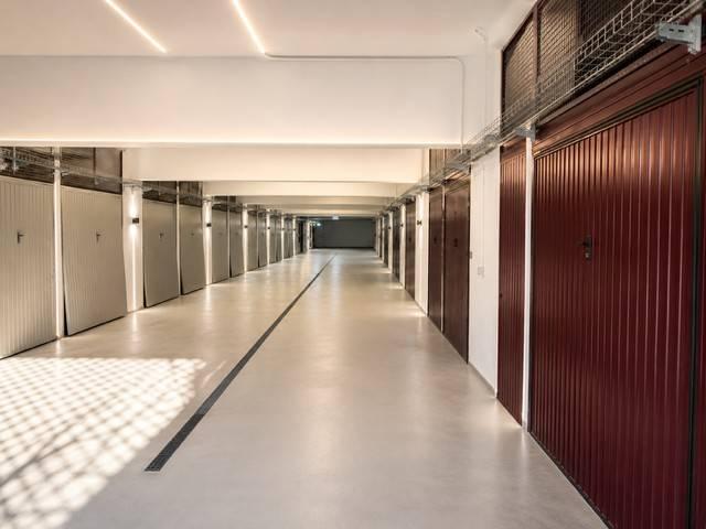 Box / Garage in vendita a Prato PO