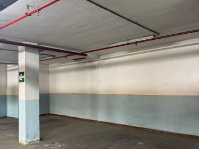 Box / Garage in vendita a Prato PO