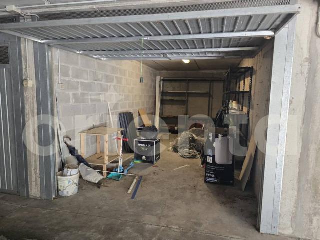 Box / Garage in vendita a Puegnago sul Garda BS