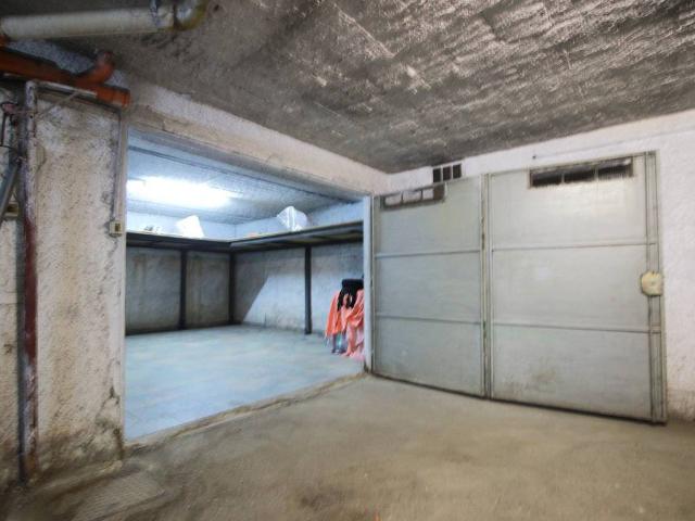 Box / Garage in vendita a Quarto NA