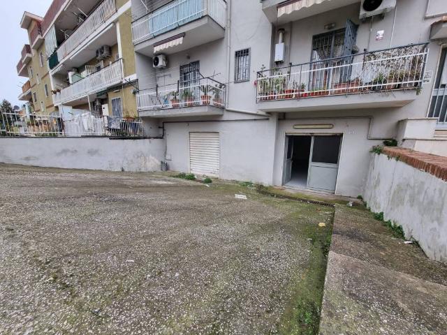 Box / Garage in vendita a Quarto NA