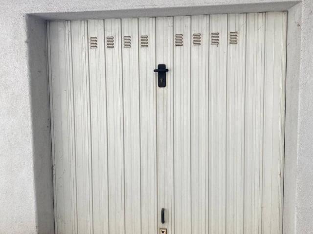Box / Garage in vendita a Rho MI