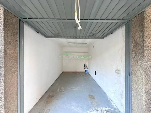 Box / Garage in vendita a Rho MI