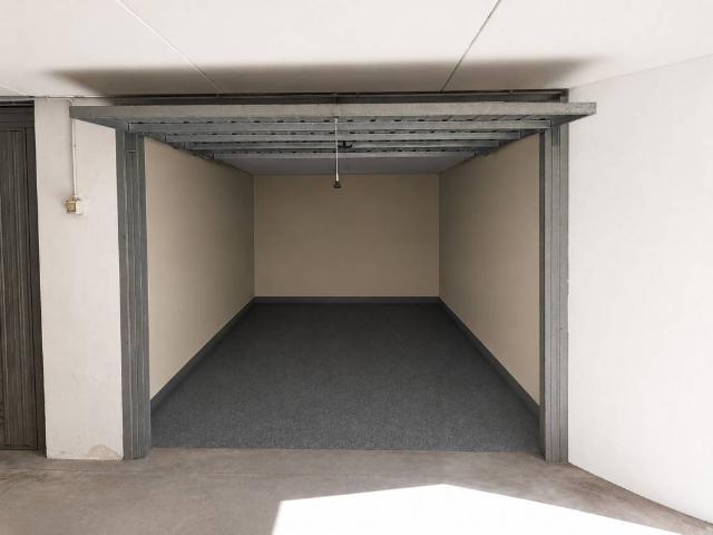 Box / Garage in vendita a Rimini RN