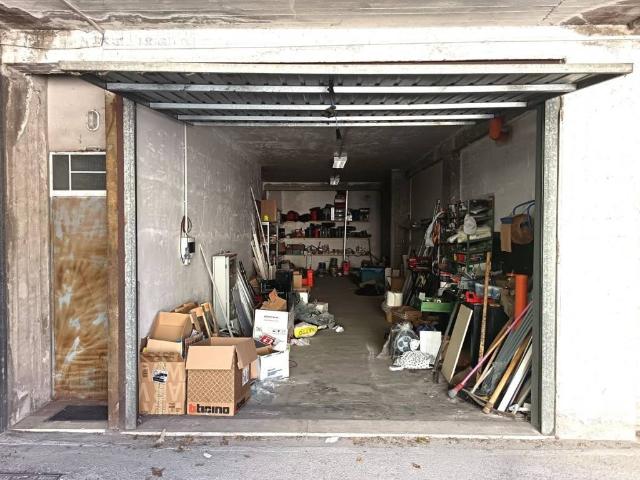 Box / Garage in vendita a Rieti RI