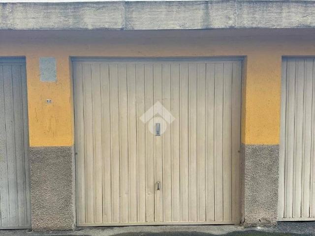 Box / Garage in vendita a Rivarolo Canavese TO