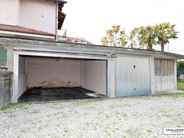 Box / Garage in vendita a Rivarolo Canavese TO