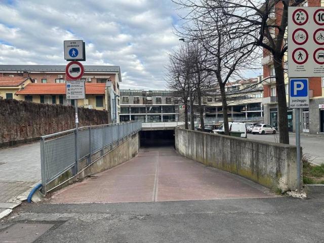 Box / Garage in vendita a Rivoli TO