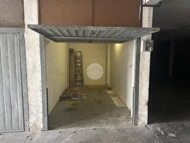 Box / Garage in vendita a Rivoli TO