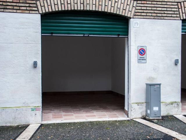 Box / Garage in vendita a Roma RM