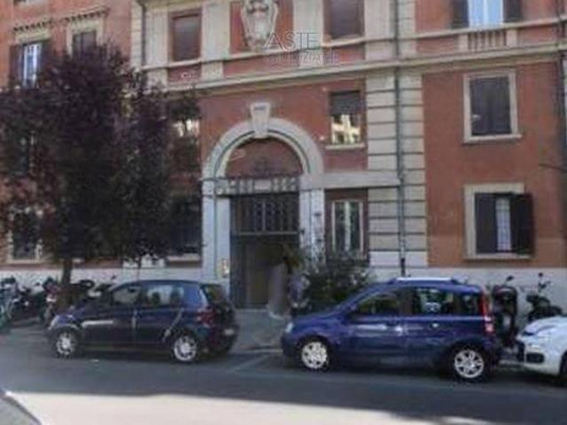 Box / Garage in vendita a Roma RM