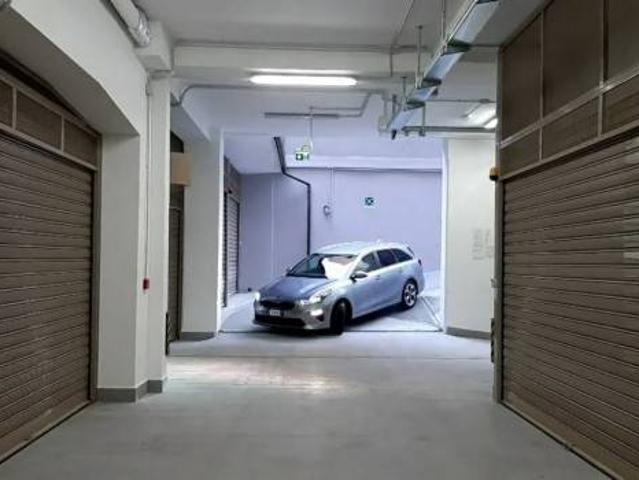 Box / Garage in vendita a Roma RM