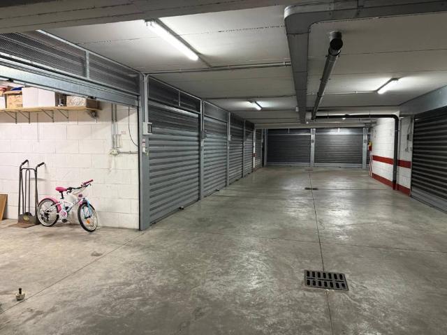 Box / Garage in vendita a Roma RM