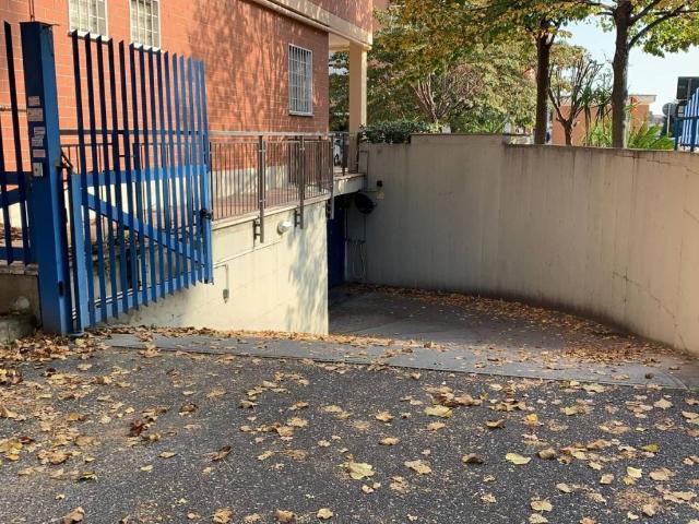 Box / Garage in vendita a Roma RM
