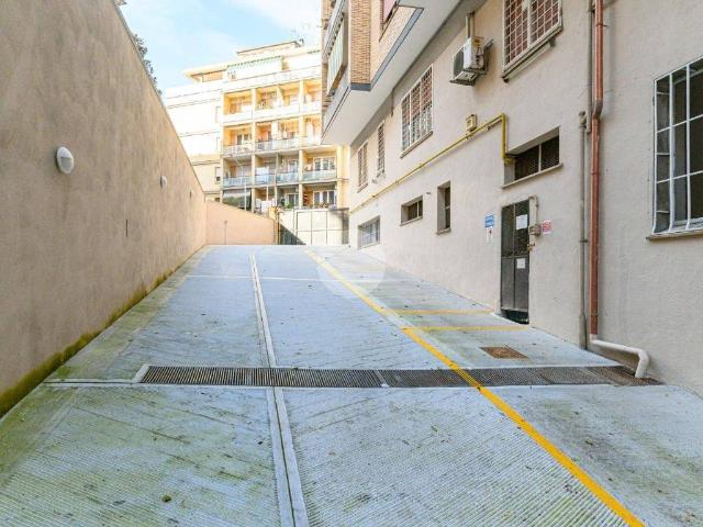 Box / Garage in vendita a Roma RM
