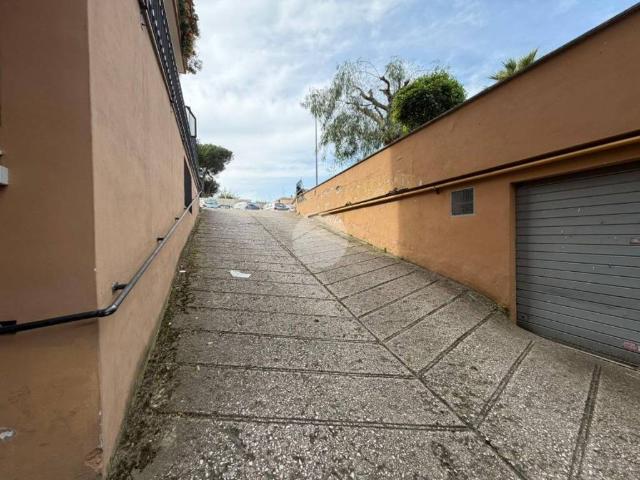 Box / Garage in vendita a Roma RM